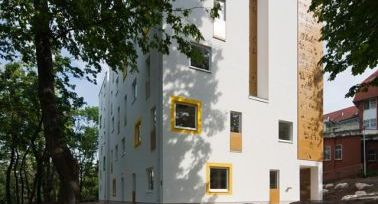 Létszám: tizenöt gyerek és egy daru - Vakok Gyermekotthona
