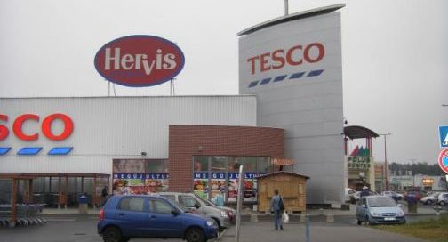 Újabb Tesco felújítását kezdtük meg a Pólus Centerben