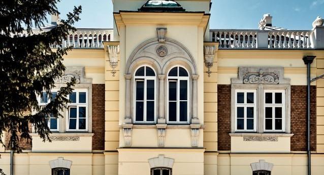 Folytatódik a Flóra Villa építése
