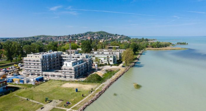 Grabarics baut am Ufer des Balaton mehr als 80 Wohnungen 