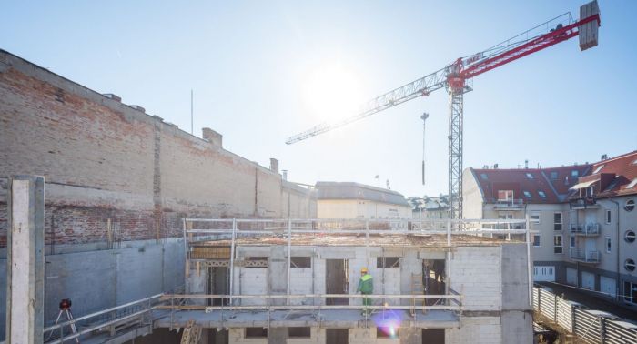 Auf halbem Weg durch den Bau der Hubay Garden Wohnanlage in Budapest