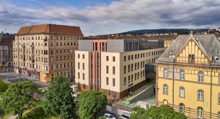 Bravúros megoldásokkal bővült Buda több mint 100 éves kórháza