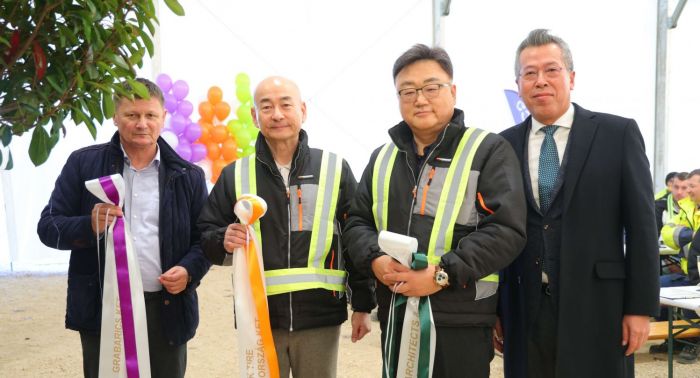 Topping-out ceremony at Hankook Tire Hungary Ltd.'s factory expansion in Rácalmás – Another structural milestone in the construction of Grabarics Ltd.