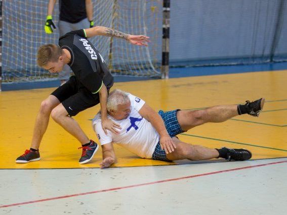 Grab_low_00044-en