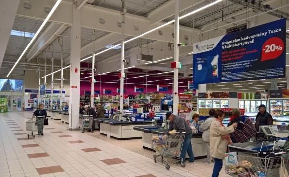 Tesco Veszprém Hipermarket