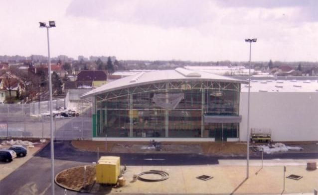 baumax-x Debrecen